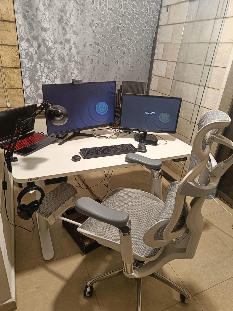 SIHOO - D05 Electric Height Adjustable Standing Desk